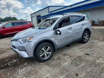 2018 Toyota RAV4 2T3RFREV7JW713599 Lot 60147216