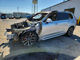 2018 Volvo XC90 YV4102PK2J1361410