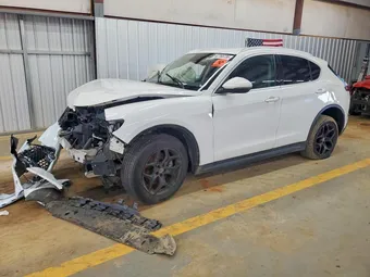 2019 Alfa Romeo ZASPAKAN3K7C30134