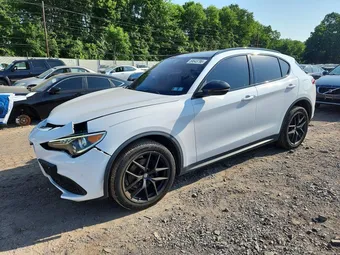 2019 Alfa Romeo ZASPAKBN4K7C41206