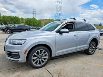 2018 Audi Q7 WA1VAAF75JD044450