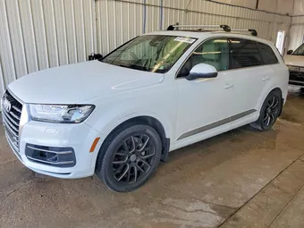 2017 Audi Q7 WA1VAAF72HD013845