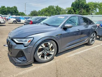 2022 Audi e-tron WA11AAGE3NB009726