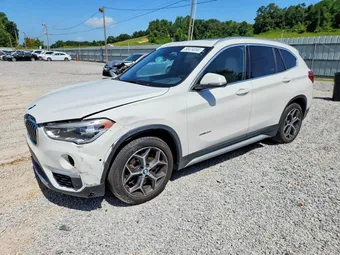 2017 BMW X1 WBXHU7C30HP924546