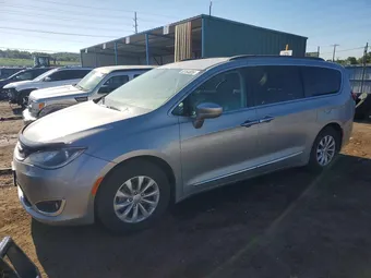 2017 Chrysler Pacifica 2C4RC1BG9HR576380 Lot 55164026