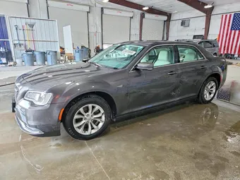 2015 Chrysler 300 2C3CCAAG2FH772675