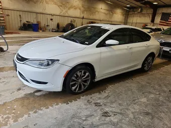2015 Chrysler 200 1C3CCCBG7FN614690