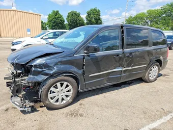 2016 Chrysler Town & Country 2C4RC1BG6GR138155