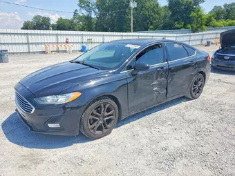 2020 Ford Fusion 3FA6P0HD9LR160126