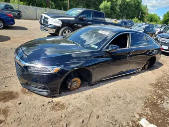 2018 Honda Accord 1HGCV1F52JA113050