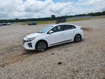 2017 Hyundai Ioniq KMHC05LC5HU030871
