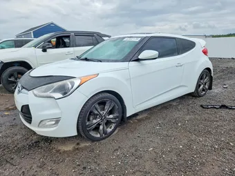 2016 Hyundai Veloster KMHTC6AD7GU267661