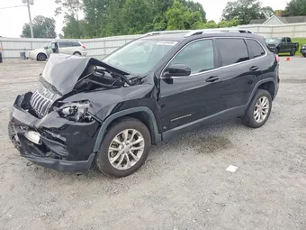 2019 Jeep Cherokee 1C4PJLCB8KD434771