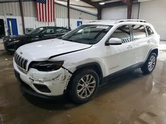 2019 Jeep Cherokee 1C4PJLCB8KD114656