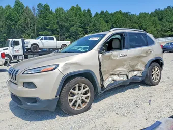 2015 Jeep Cherokee 1C4PJLCB6FW516850