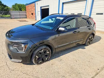 2024 Kia Niro KNDCR3L18R5122405