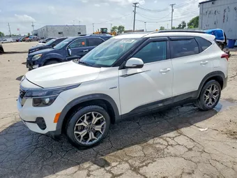 2021 Kia Seltos KNDERCAA5M7078761