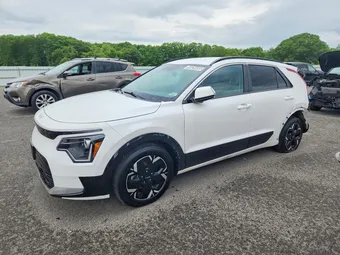 2023 Kia Niro KNDCR3L12P5026251