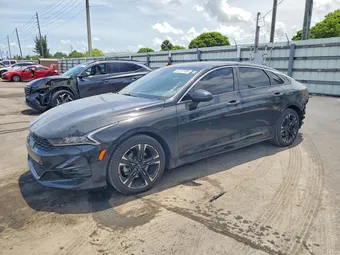 2022 Kia K5 5XXG64J25NG095441