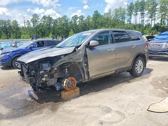 2017 Kia Sorento 5XYPG4A33HG193583