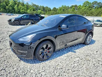 2023 Tesla Model Y 7SAYGDEE1PF701090