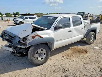 2015 Toyota Tacoma 5TFMU4FN1FX033069