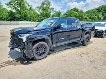 2025 Toyota Tundra 5TFLA5DB0SX320142