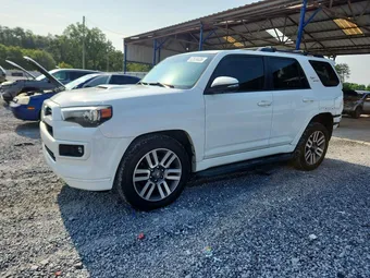 2022 Toyota 4Runner JTEAU5JR1N5264482
