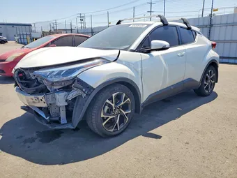 2022 Toyota C-HR NMTKHMBX1NR144596