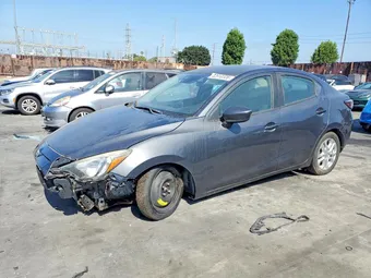 2017 Toyota Yaris 3MYDLBYVXHY152732
