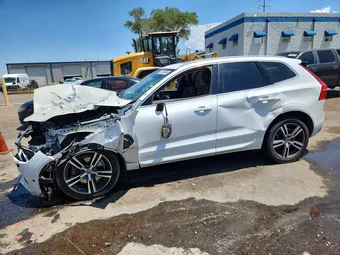 2019 Volvo XC60 LYVBR0DK5KB235199
