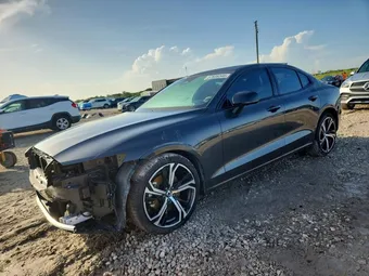 2024 Volvo S60 7JRL12FL4RG310228