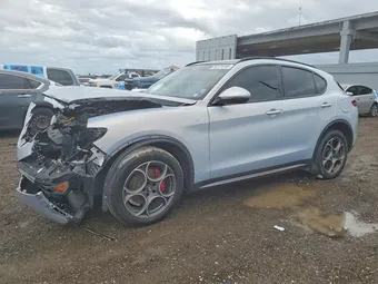 2022 Alfa Romeo ZASPAKBNXN7D45607