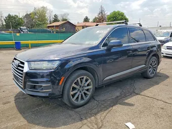 2017 Audi Q7 WA1VAAF76HD033886