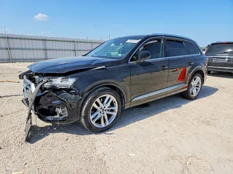 2018 Audi Q7 WA1VAAF7XJD055153