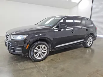 2017 Audi Q7 WA1LAAF78HD043150