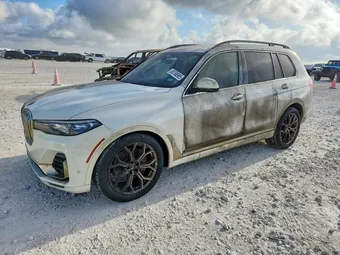 2019 BMW X7 5UXCX4C55KLS36313