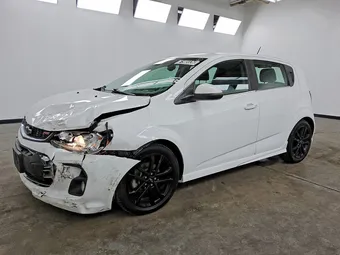 2020 Chevrolet Sonic 1G1JF6SB7L4100669