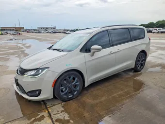 2019 Chrysler Pacifica 2C4RC1GGXKR638952 Lot 58255836