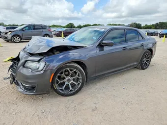 2018 Chrysler 300S 2C3CCABG8JH142988