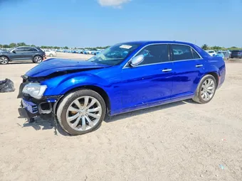 2018 Chrysler 300 2C3CCAEG2JH263995