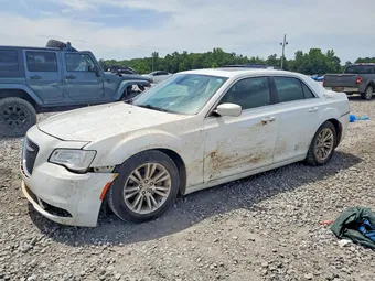 2017 Chrysler 300 2C3CCAAG9HH655615
