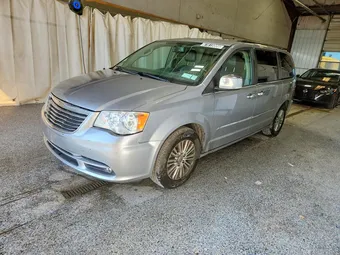 2015 Chrysler Town & Country 2C4RC1CG2FR646295