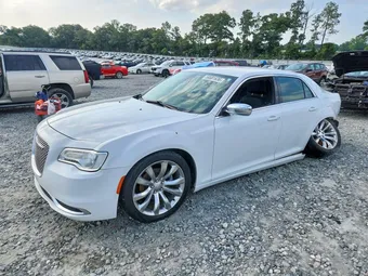 2019 Chrysler 300 2C3CCAAG4KH733189