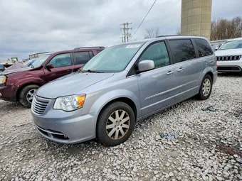 2015 Chrysler Town & Country 2C4RC1BG6FR664607