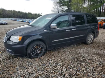 2015 Chrysler Town & Country 2C4RC1CG4FR573429