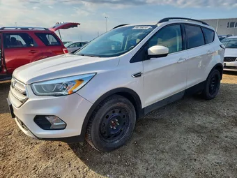 2017 Ford Escape 1FMCU9GD0HUB63892