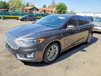 2019 Ford Fusion 3FA6P0SU4KR149011