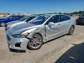 2019 Ford Fusion 3FA6P0CD3KR270515