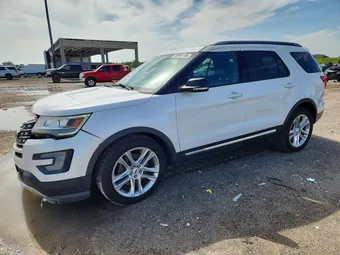 2017 Ford Explorer 1FM5K7D86HGD10306